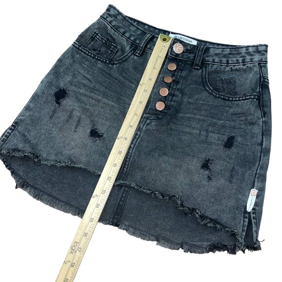 ONE X ONE TEASPOON Black Distressed Denim 2020 Mini Skirt Size 27 - Picture 6 of 10